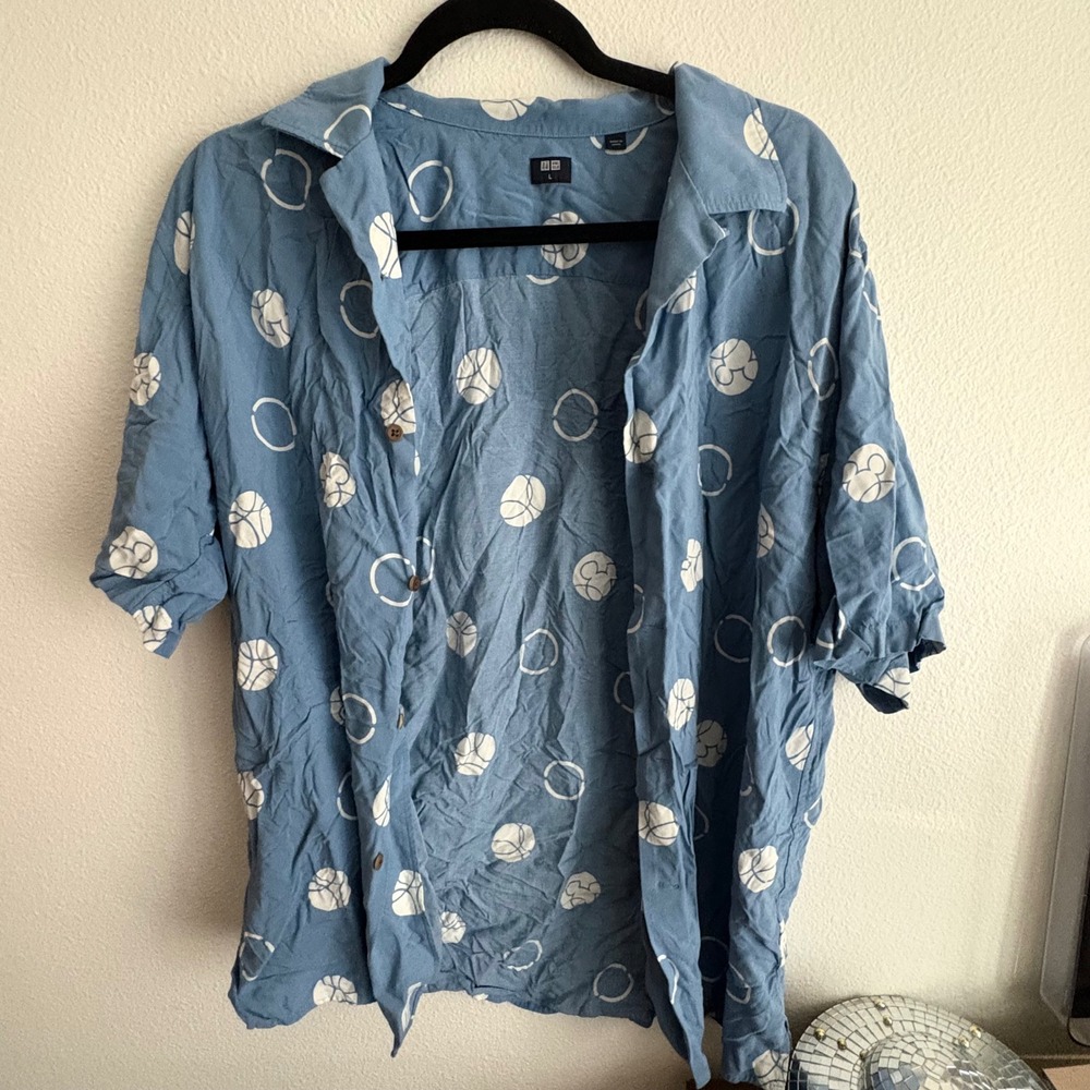 Uniqlo Disney Mickey Mouse Rayon Short Sleeve Open Collar Shirt Blue Large